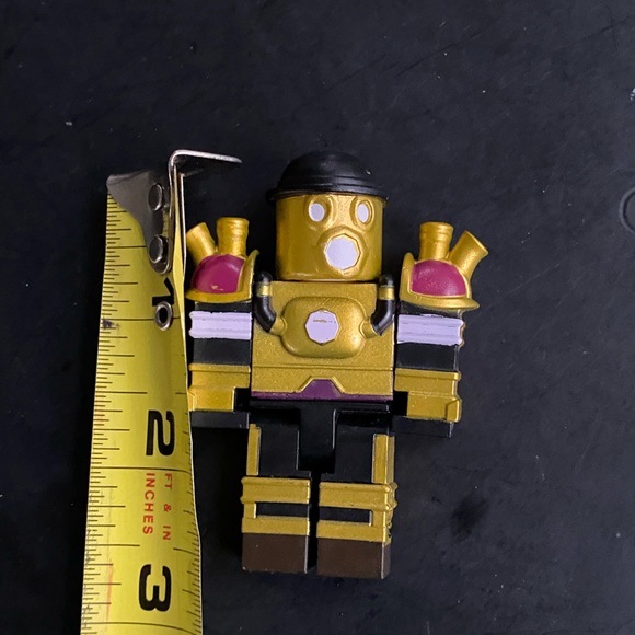 ROBLOX ROBOT  Figure  2.5”  . - Picture 3 of 5